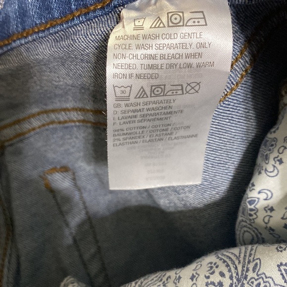 Studio by d & co distressed jeans size 12T - Picture 7 of 7